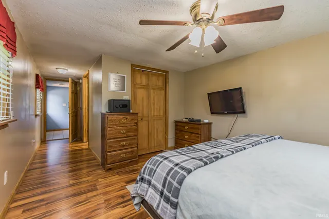 $185,000 | 18901 Wheeling Avenue, Gaston, IN 47342