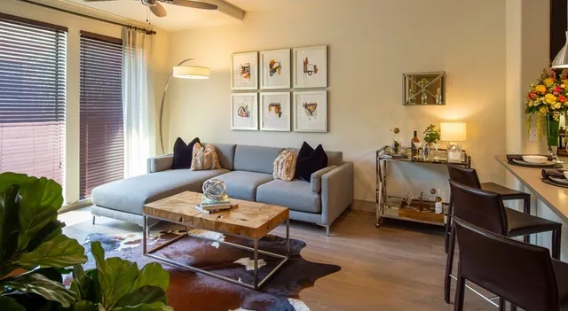 $1,795 | 1414 Texas Avenue, Unit 818, Houston, TX 77002