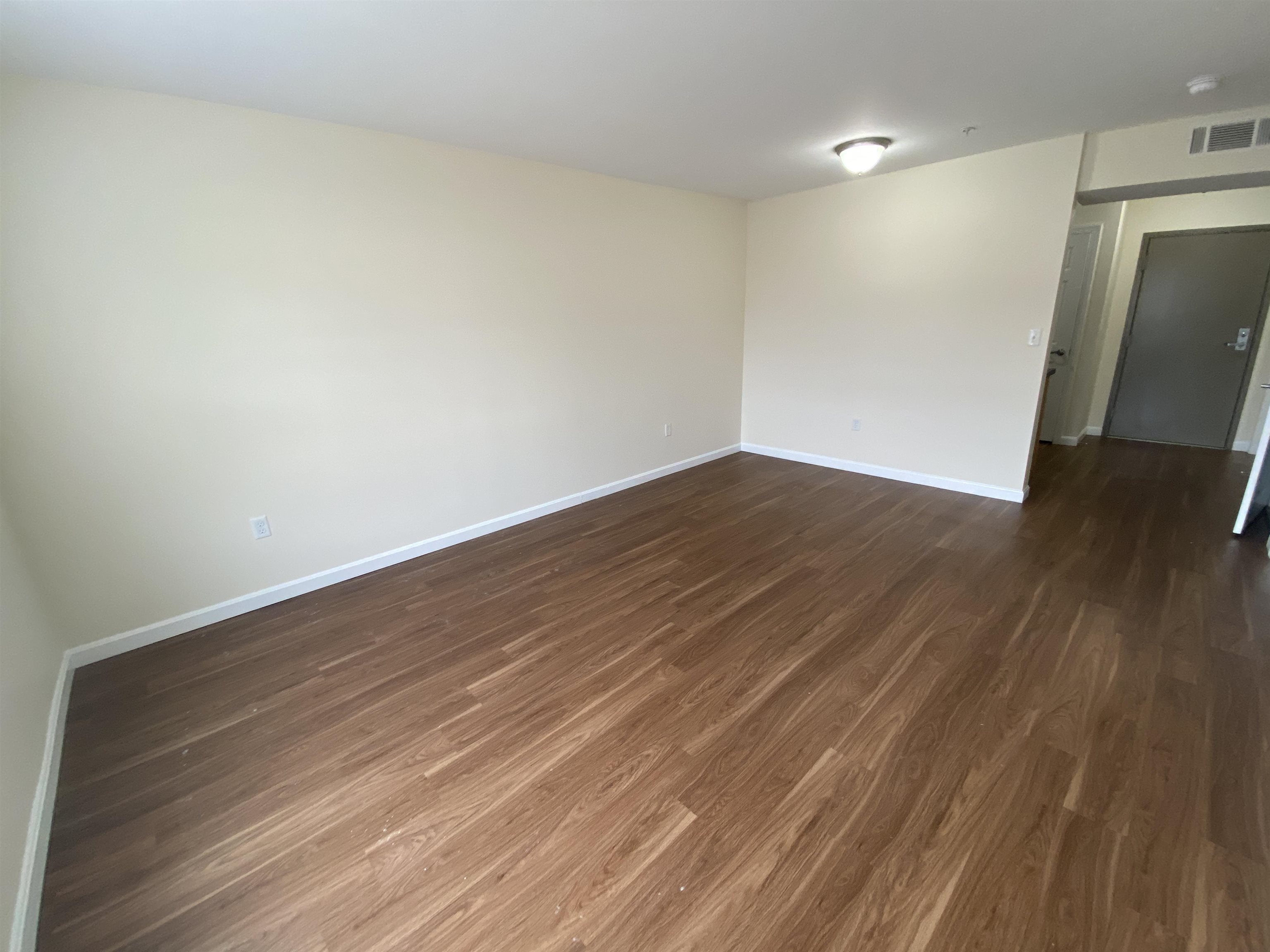 50 Sentinel Court, Unit 309 Manchester, NH 03103 - Photo 17 of 34