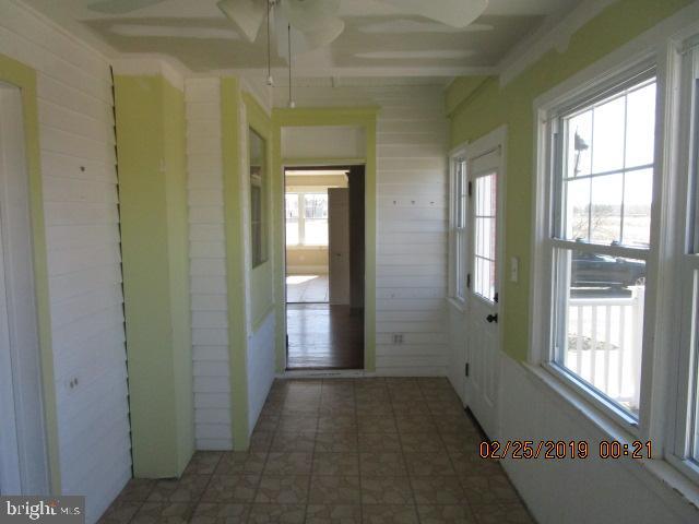 545 Tansboro Road Berlin, NJ 08009 - Photo 7 of 13 Enclosed rear porch