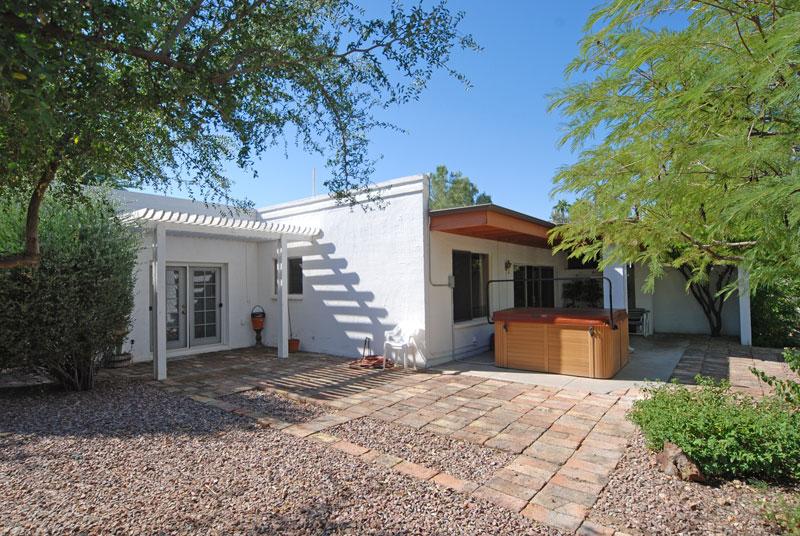 116 East Piping Rock Road Phoenix, AZ 85022 - Photo 13 of 13 REAR YARD
