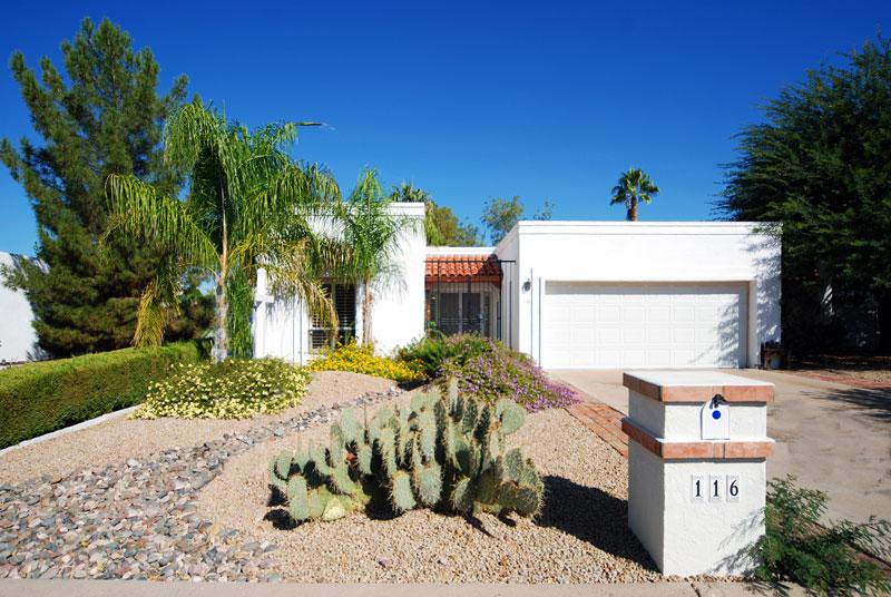 116 East Piping Rock Road Phoenix, AZ 85022 - Photo 2 of 13 FRONT VIEW OF PROPERTY