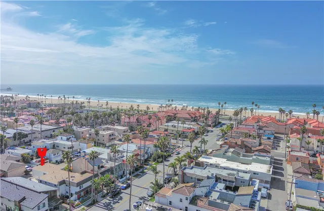 $2,600,000 | 222 20th Street, Huntington Beach, CA 92648