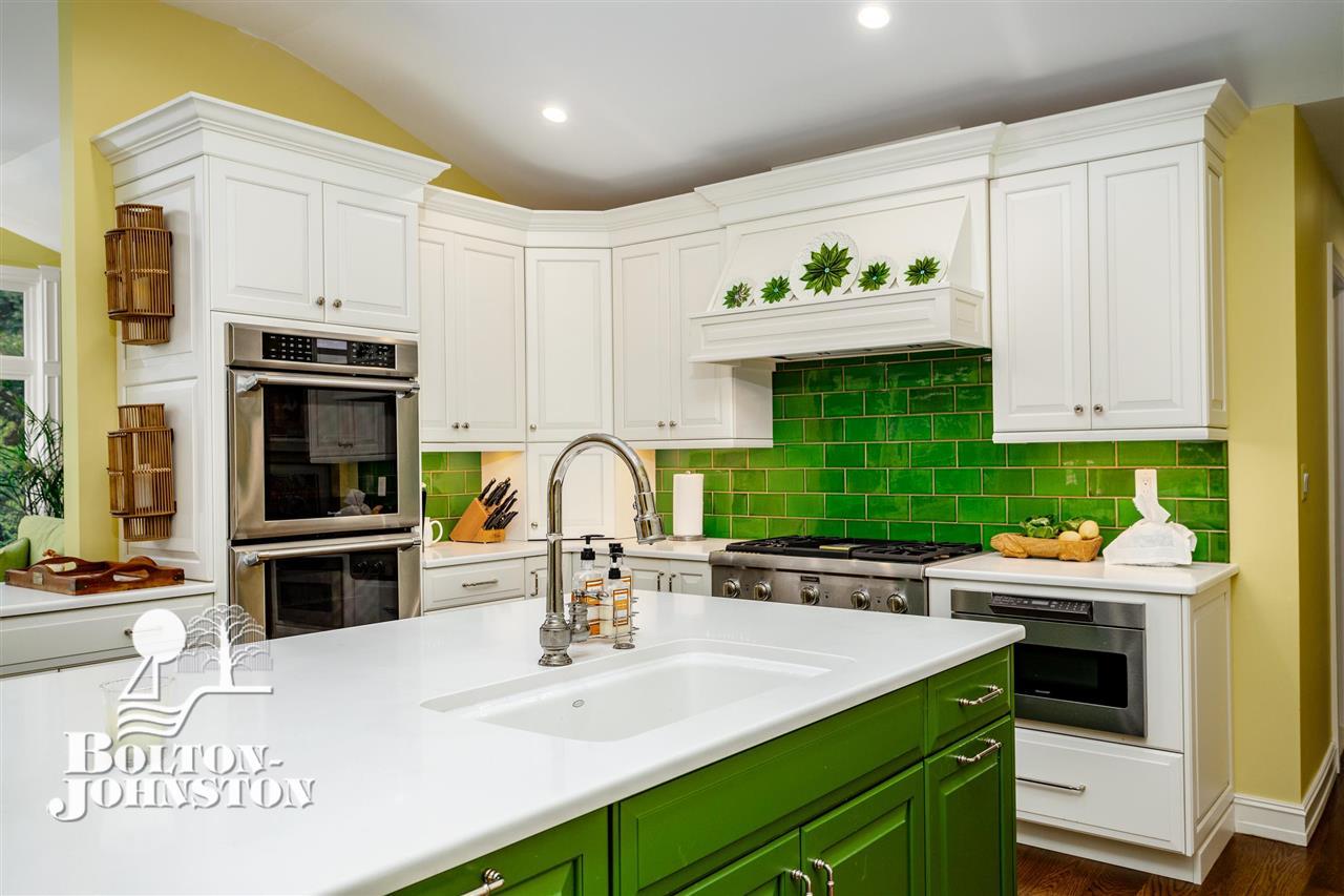 271 Stephens Road Grosse Pointe, MI 48236 - Photo 10 of 43 Kitchen