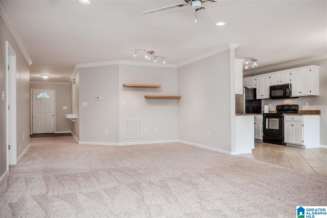 112 Lake Terrace Alabaster, AL 35007 - Photo 11 of 33