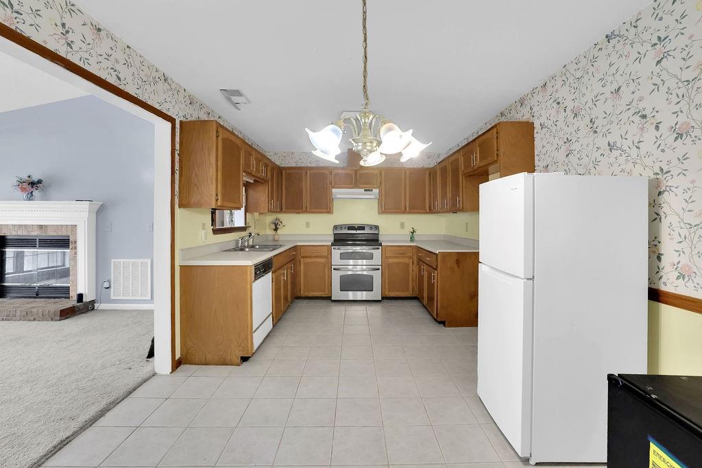 1238 Shannon Way Southwest Marietta, GA 30008 - Photo 17 of 35