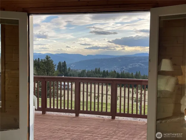 a view of a yard with an ocean