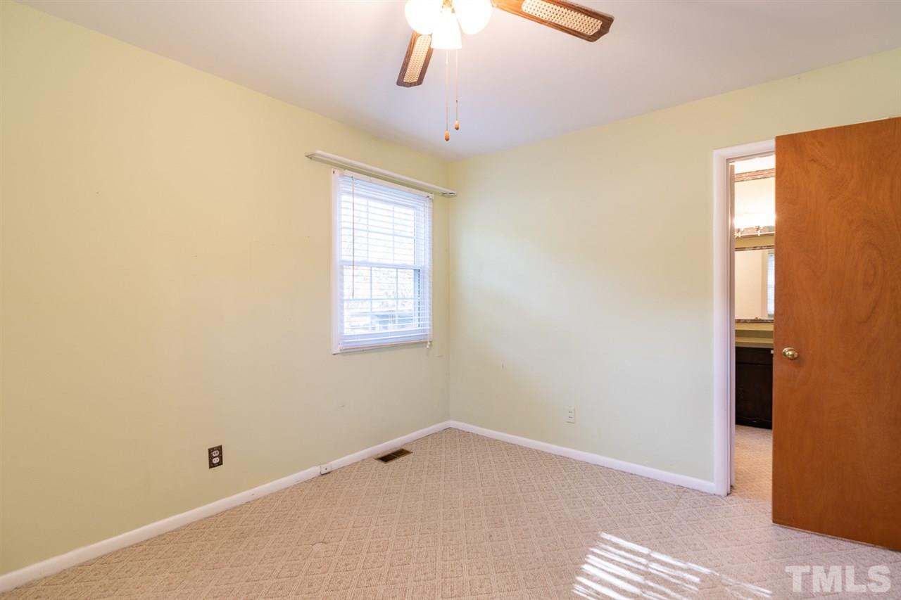 2505 Remington Road Raleigh, NC 27610 - Photo 17 of 30