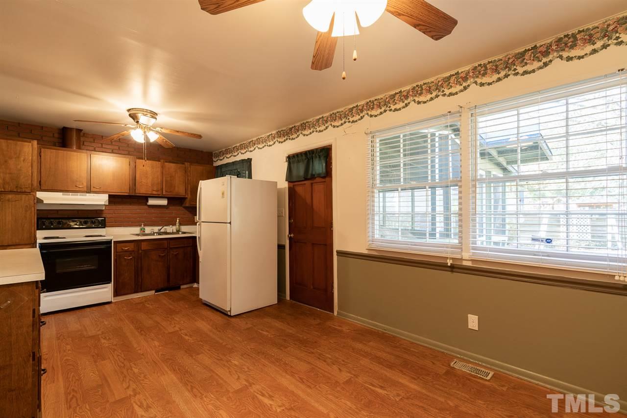 2505 Remington Road Raleigh, NC 27610 - Photo 7 of 30