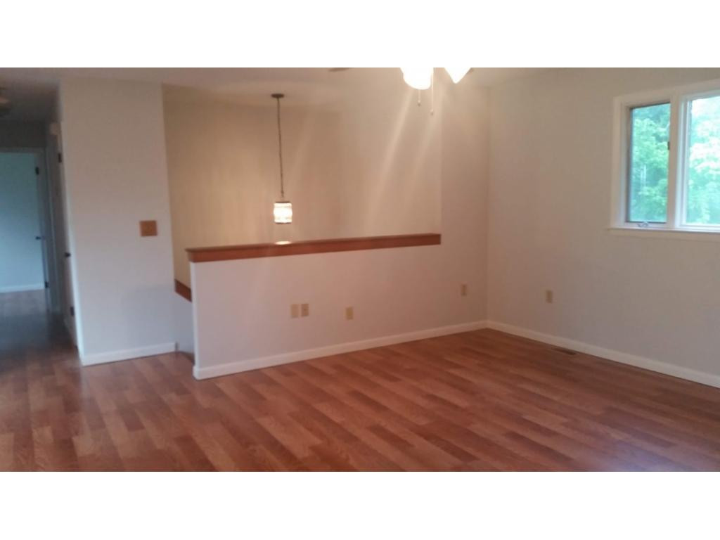 115 Fall Street Gray, TN 37615 - Photo 10 of 21 Large Family room