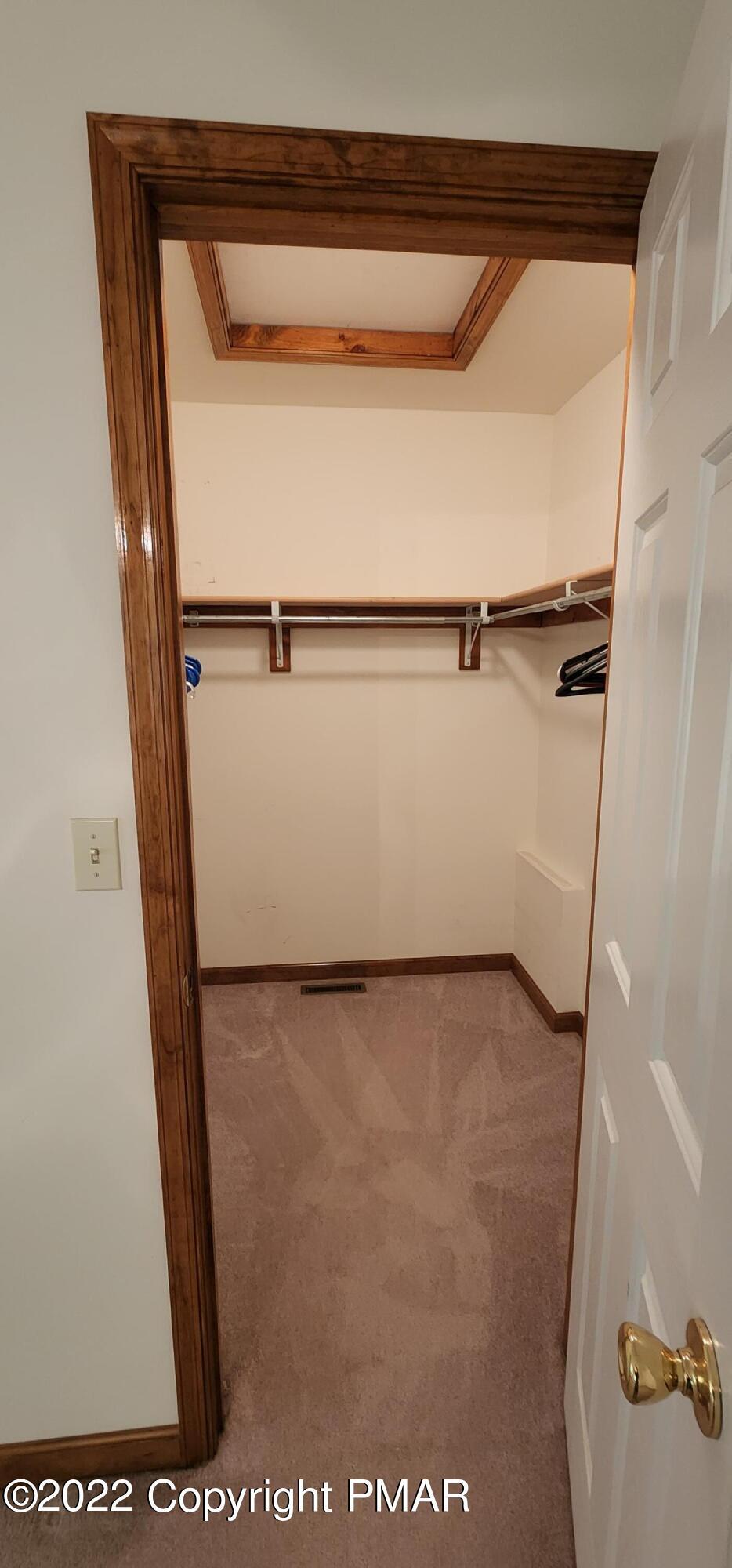 203 Sutton Place Pocono Summit, PA 18346 - Photo 13 of 22 a close view of sink