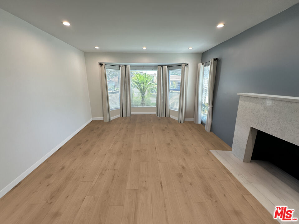 1901 South Point View Street Los Angeles, CA 90034 - Photo 6 of 21