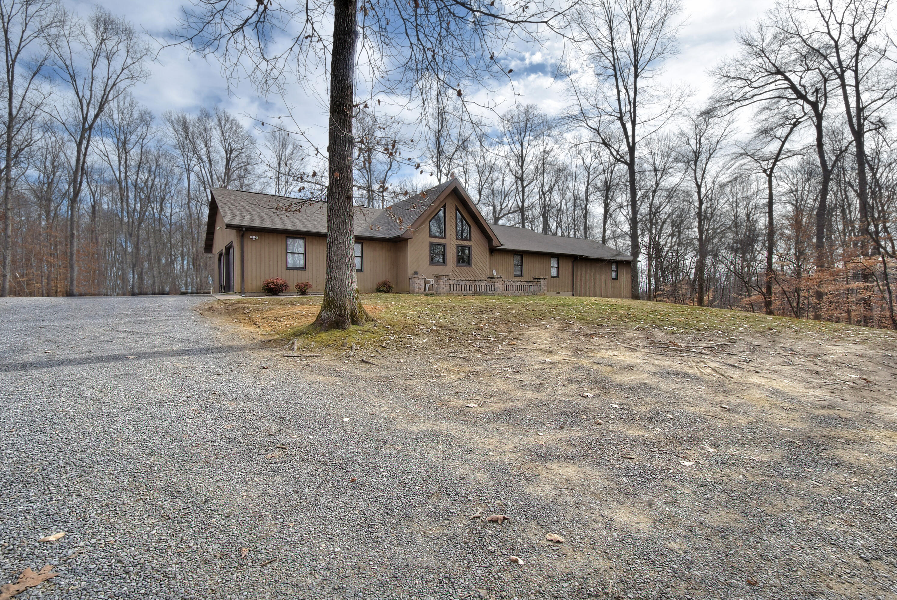 563 Shadden Road Gray, TN 37615 - Photo 3 of 46 DSC_0013_4_5_6_7_8_1