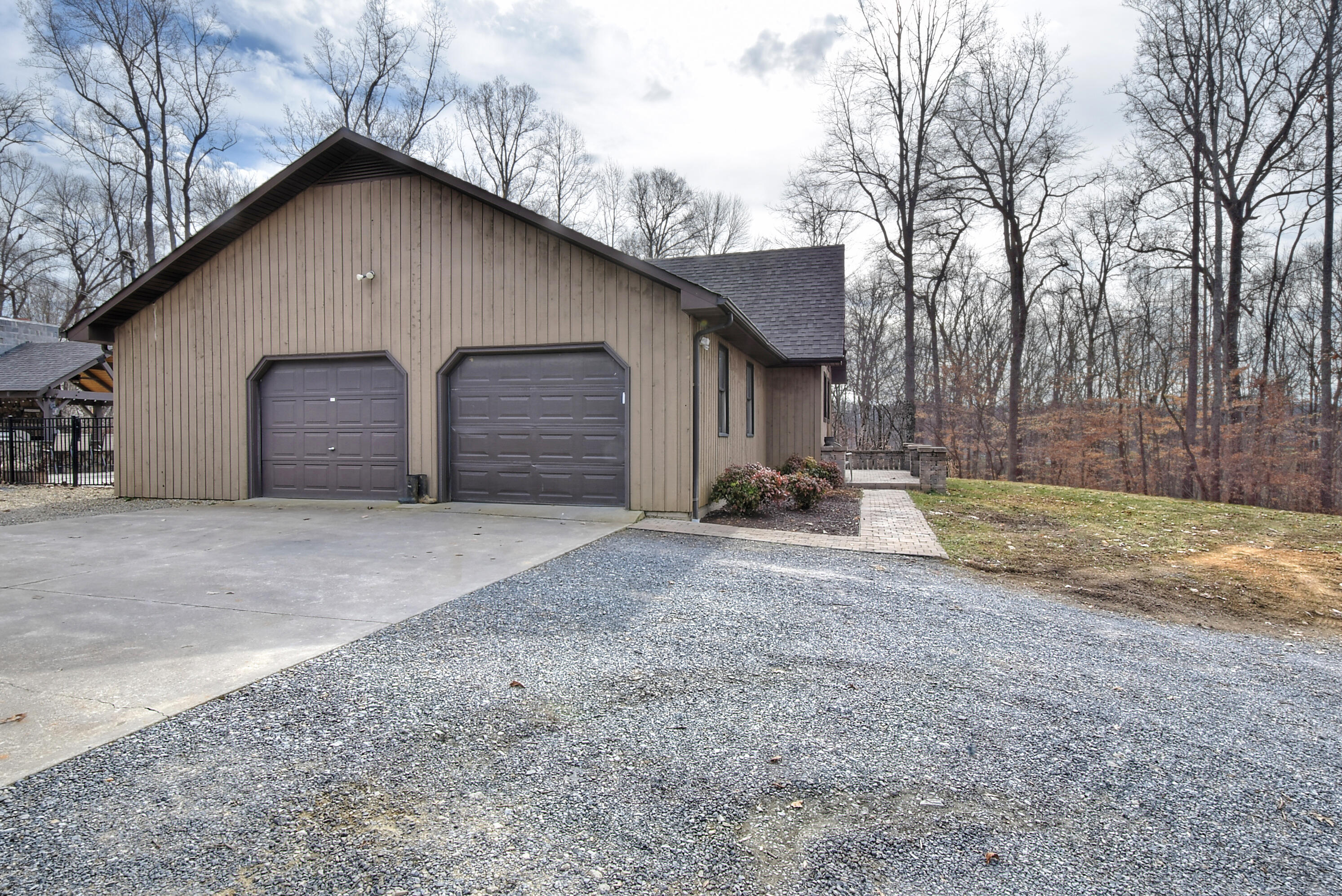 563 Shadden Road Gray, TN 37615 - Photo 4 of 46 DSC_0019_20_21_22_23_24_1