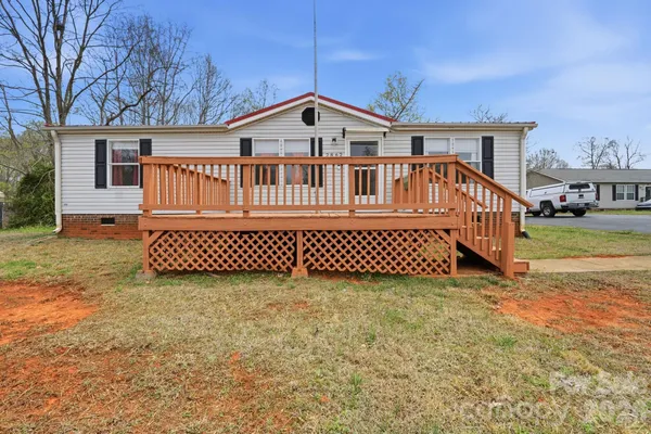 $204,999 | 2862 Eagle Point Drive, Trinity, NC 27370