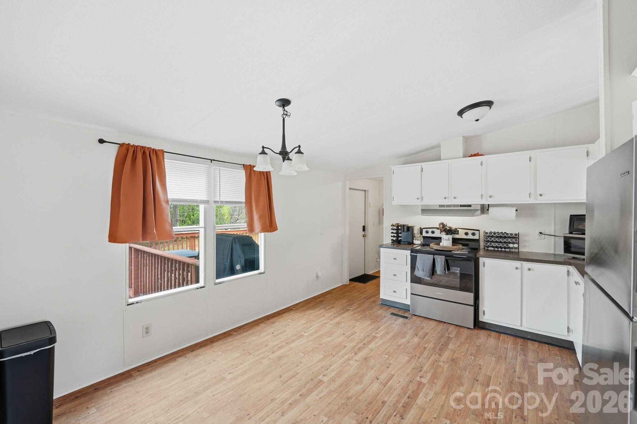 2862 Eagle Point Drive Trinity, NC 27370 - Photo 9 of 31