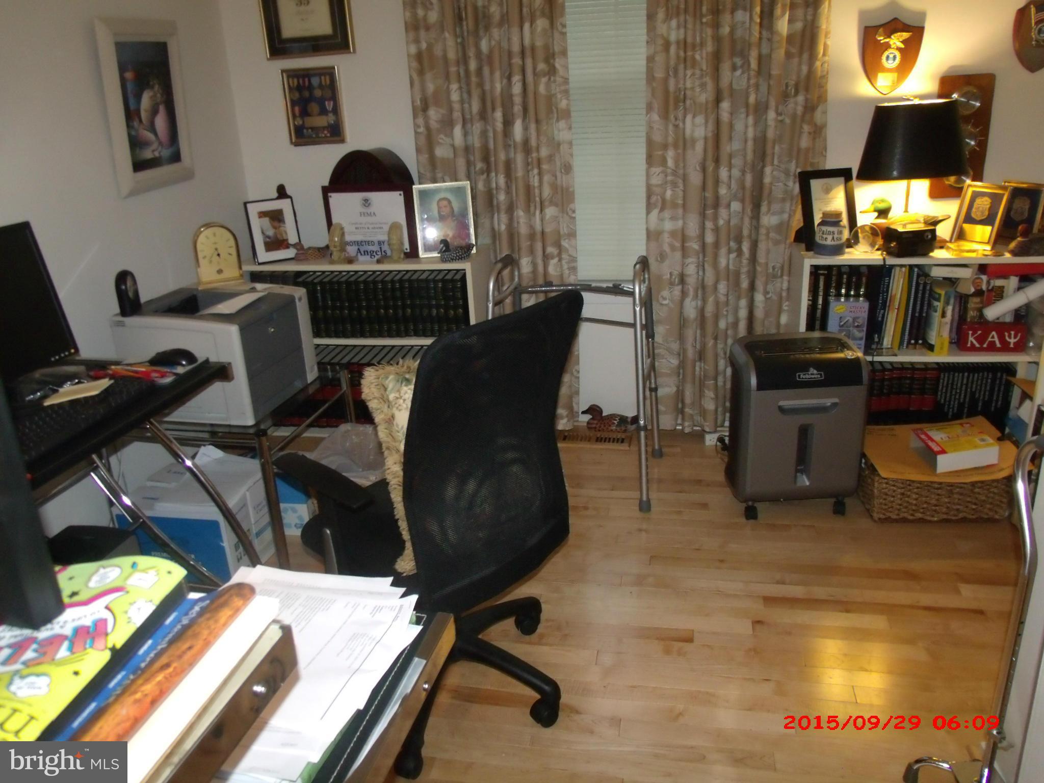 9907 Treetop Lane Lanham, MD 20706 - Photo 22 of 23 Bedroom