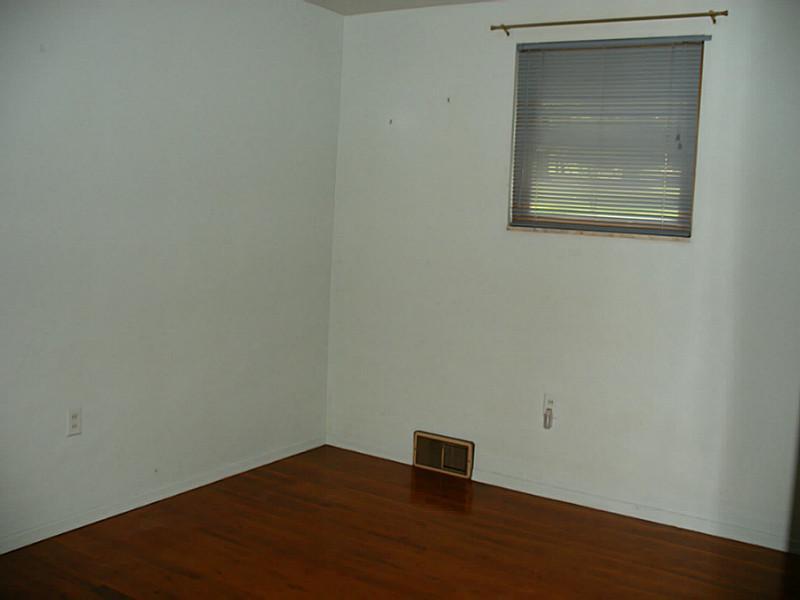 280 Thompsonville Road Canonsburg, PA 15317 - Photo 14 of 25 Bedroom.
