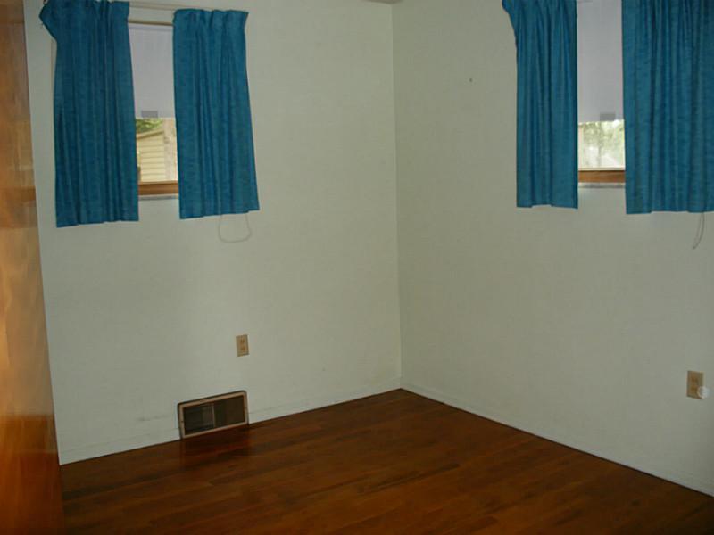 280 Thompsonville Road Canonsburg, PA 15317 - Photo 15 of 25 Bedroom.