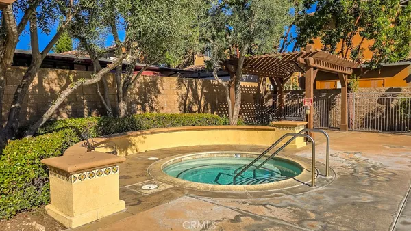 a view of residential houses with a lake view