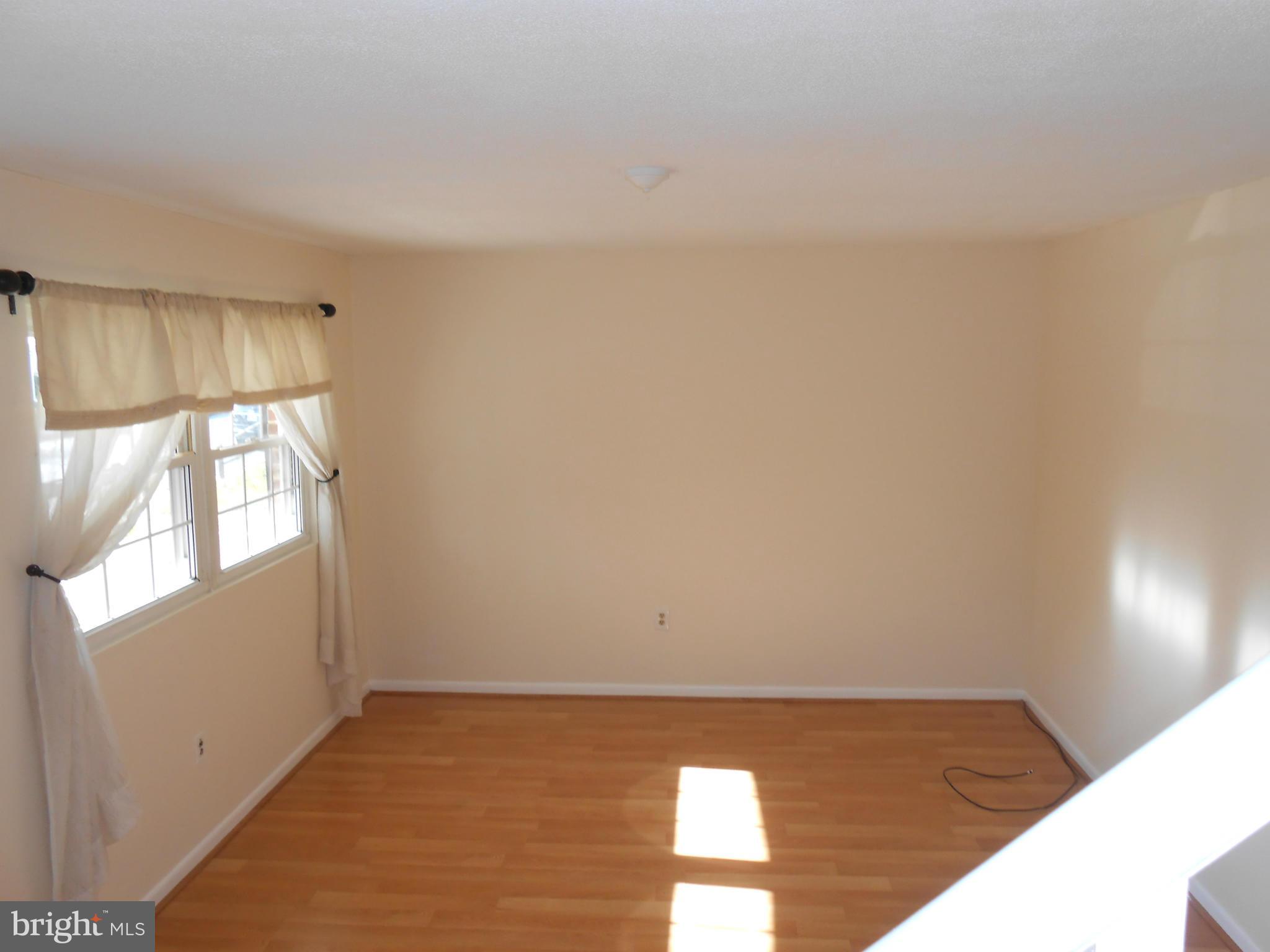 157 Farm Road Aberdeen, MD 21001 - Photo 3 of 27 Living Room