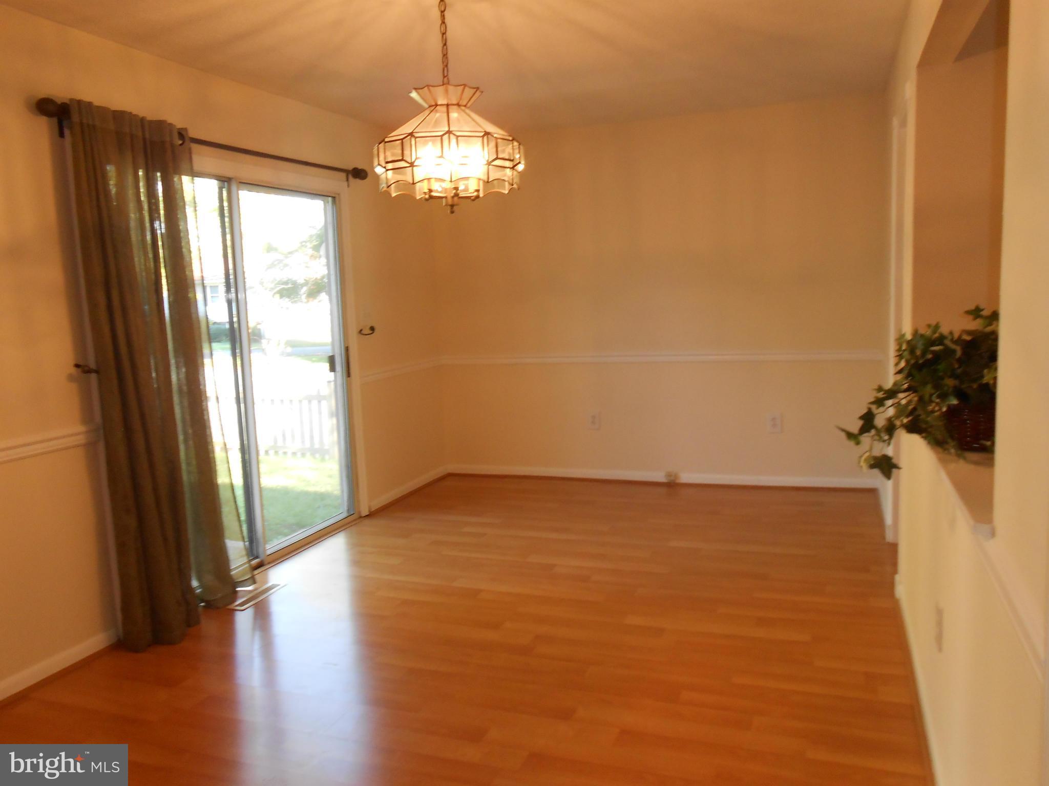 157 Farm Road Aberdeen, MD 21001 - Photo 8 of 27 Dining Room