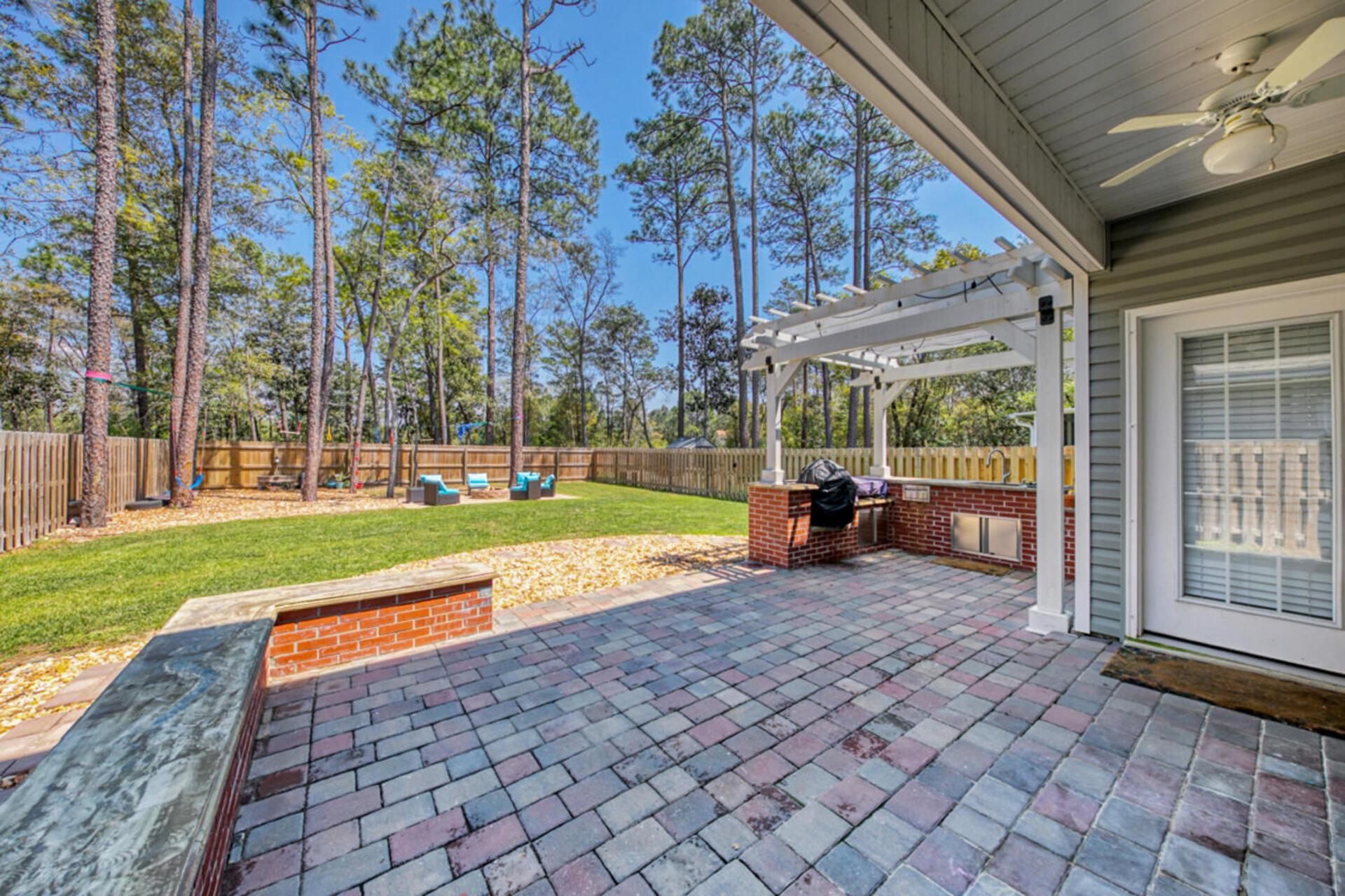 507 Johnson Street Valparaiso, FL 32580 - Photo 18 of 40 a view of a park with large trees