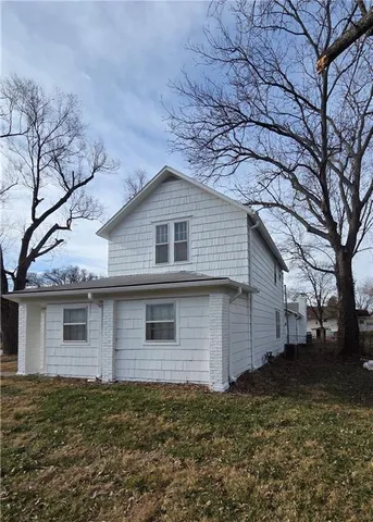 $100,000 | 400 Parker Avenue, Osawatomie, KS 66064