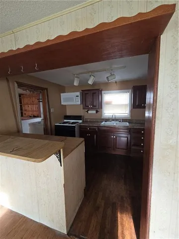 $100,000 | 400 Parker Avenue, Osawatomie, KS 66064