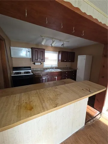 $100,000 | 400 Parker Avenue, Osawatomie, KS 66064