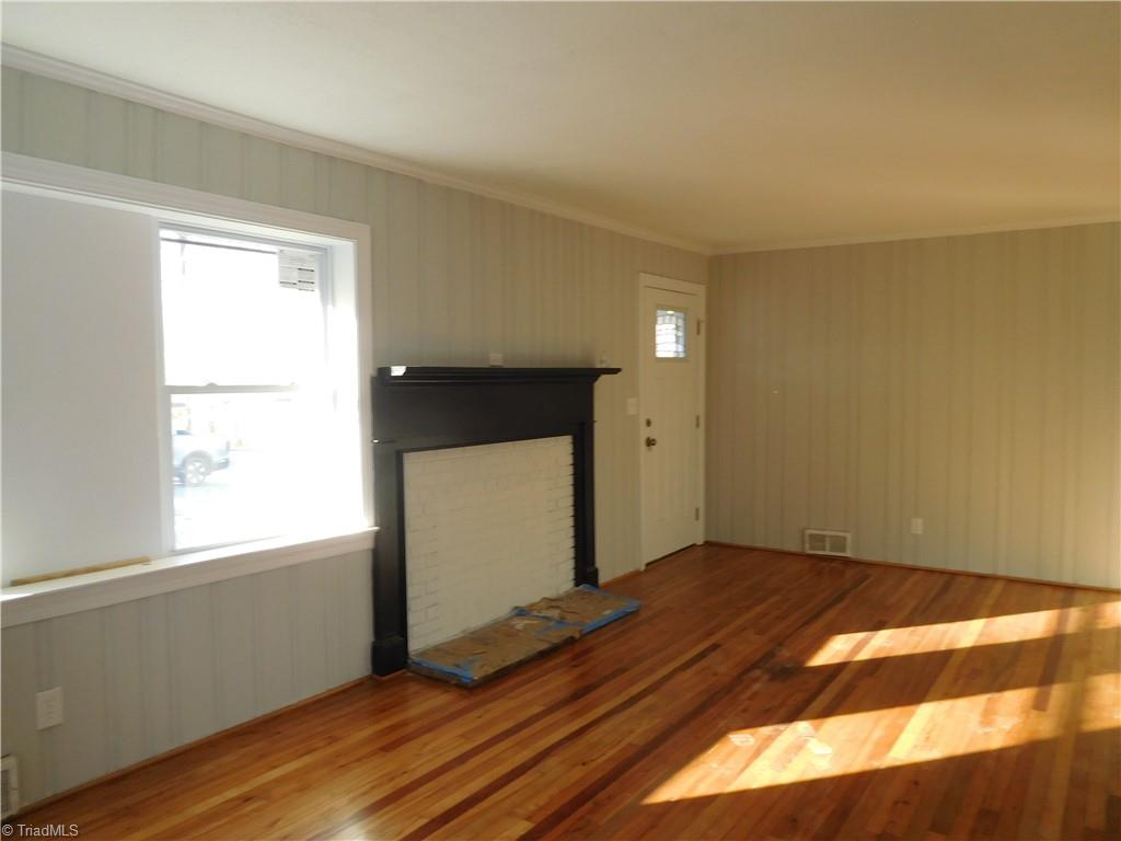 413 Motor Road Winston-Salem, NC 27105 - Photo 6 of 29 Living Room.