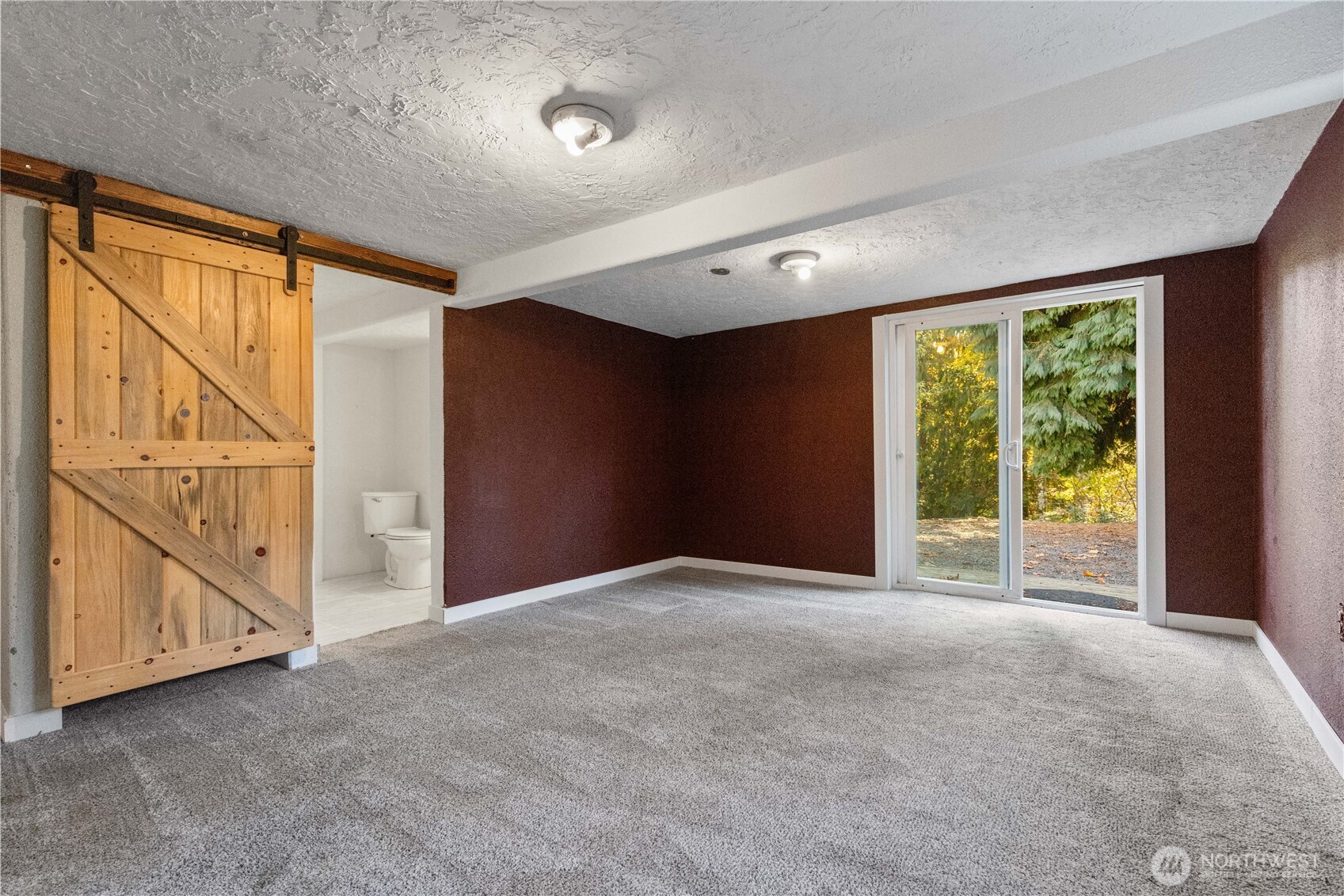 312 Nevada Drive Longview, WA 98632 - Photo 20 of 27 a view of an empty room with a window
