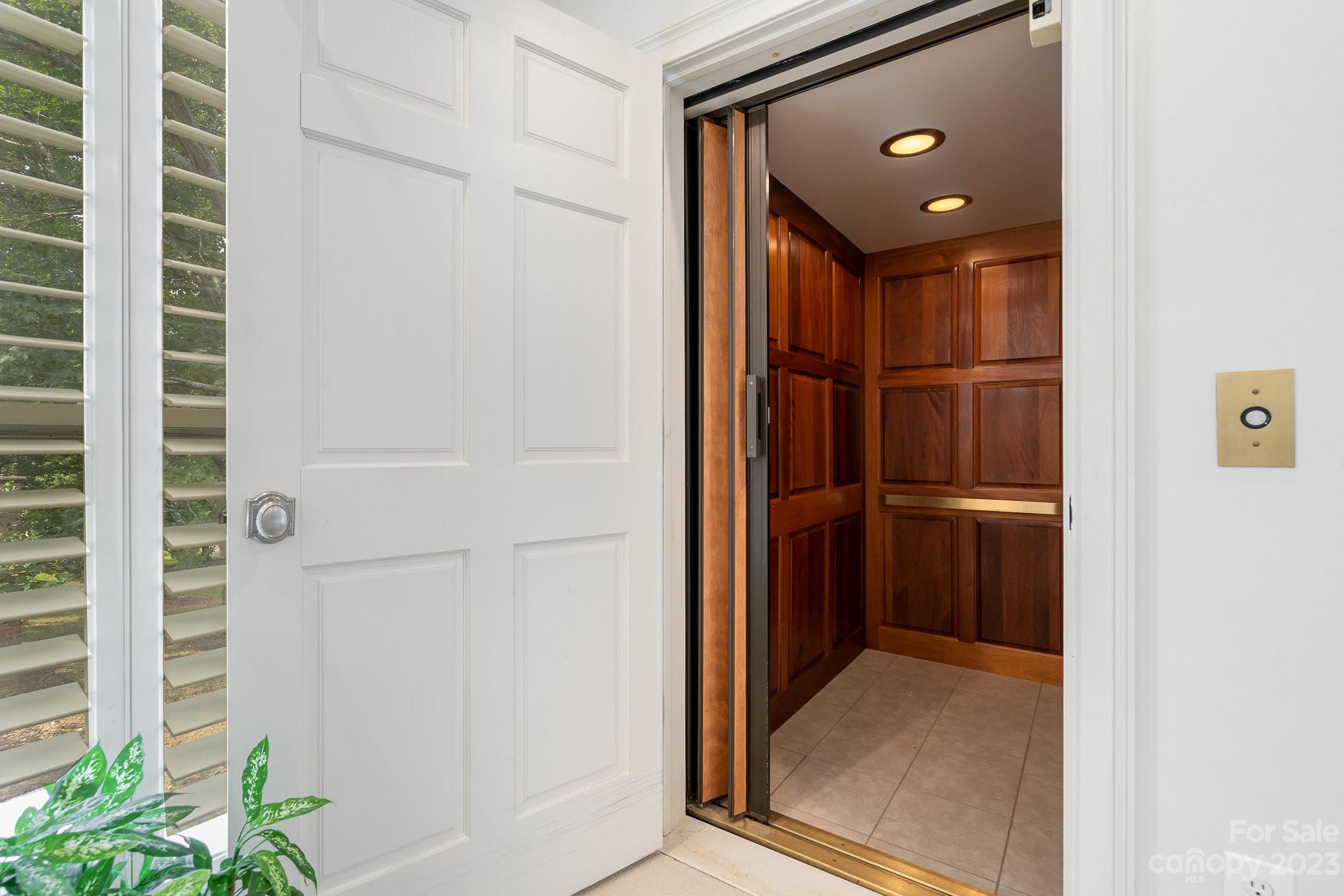 6535 Seton House Lane Charlotte, NC 28277 - Photo 20 of 48 a bathroom with a tub and shower