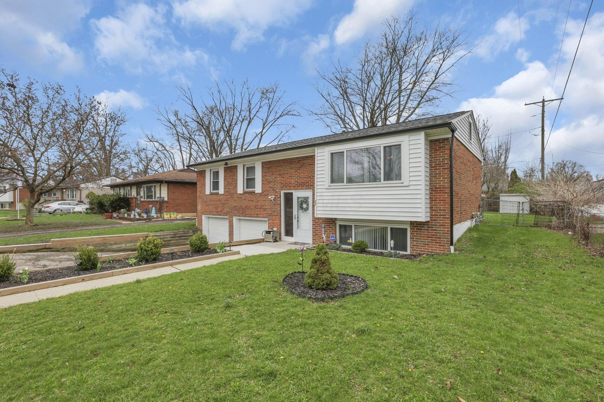 5667 Roche Drive Columbus, OH 43229 - Photo 6 of 36