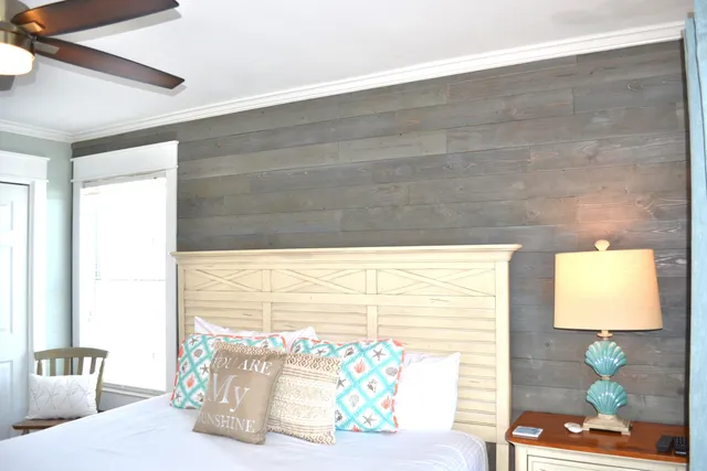 a view of a living room