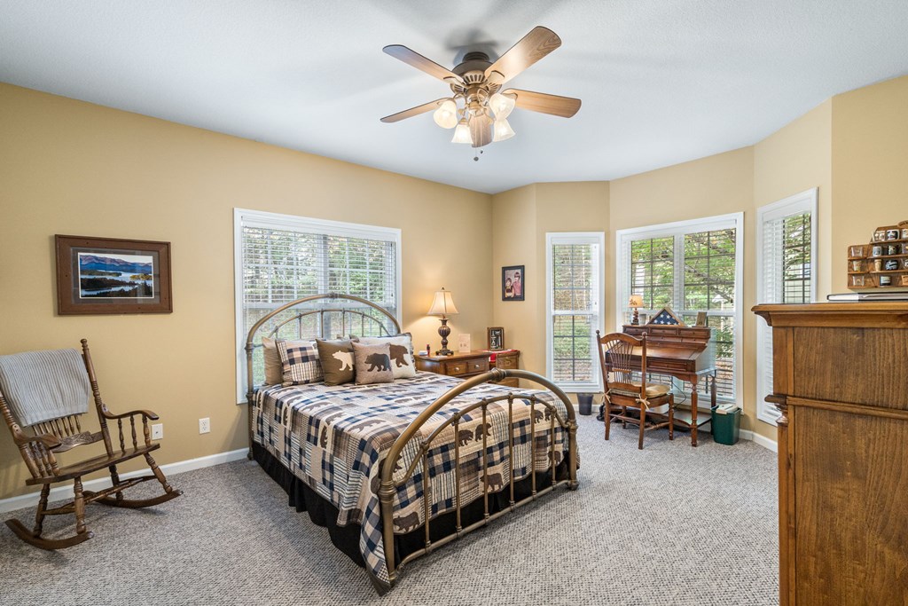82 Hebron Way Young Harris, GA 30582 - Photo 15 of 53