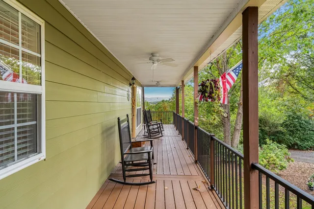 $625,000 | 82 Hebron Way, Young Harris, GA 30582