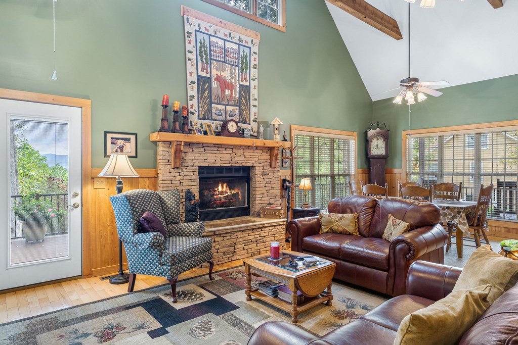 82 Hebron Way Young Harris, GA 30582 - Photo 6 of 53