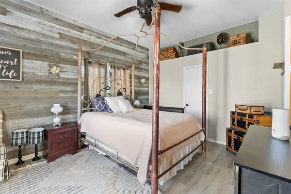 $2,100 | 10496 Summit Drive, Willis, TX 77318