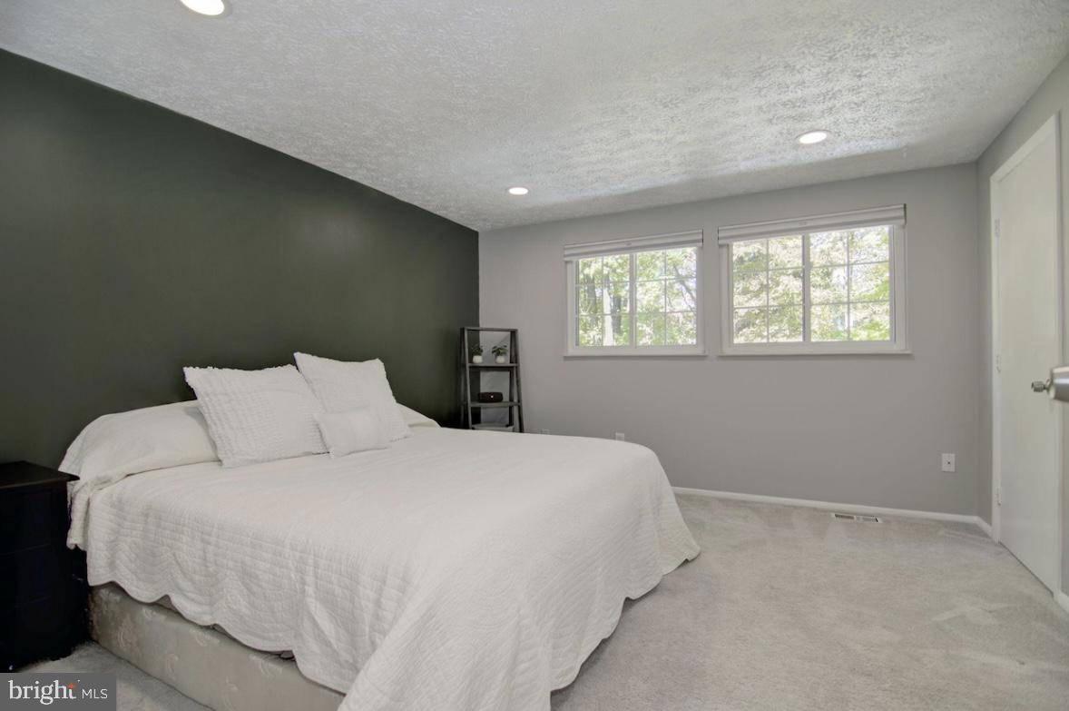 8015 Steeple Chase Court Springfield, VA 22153 - Photo 13 of 35