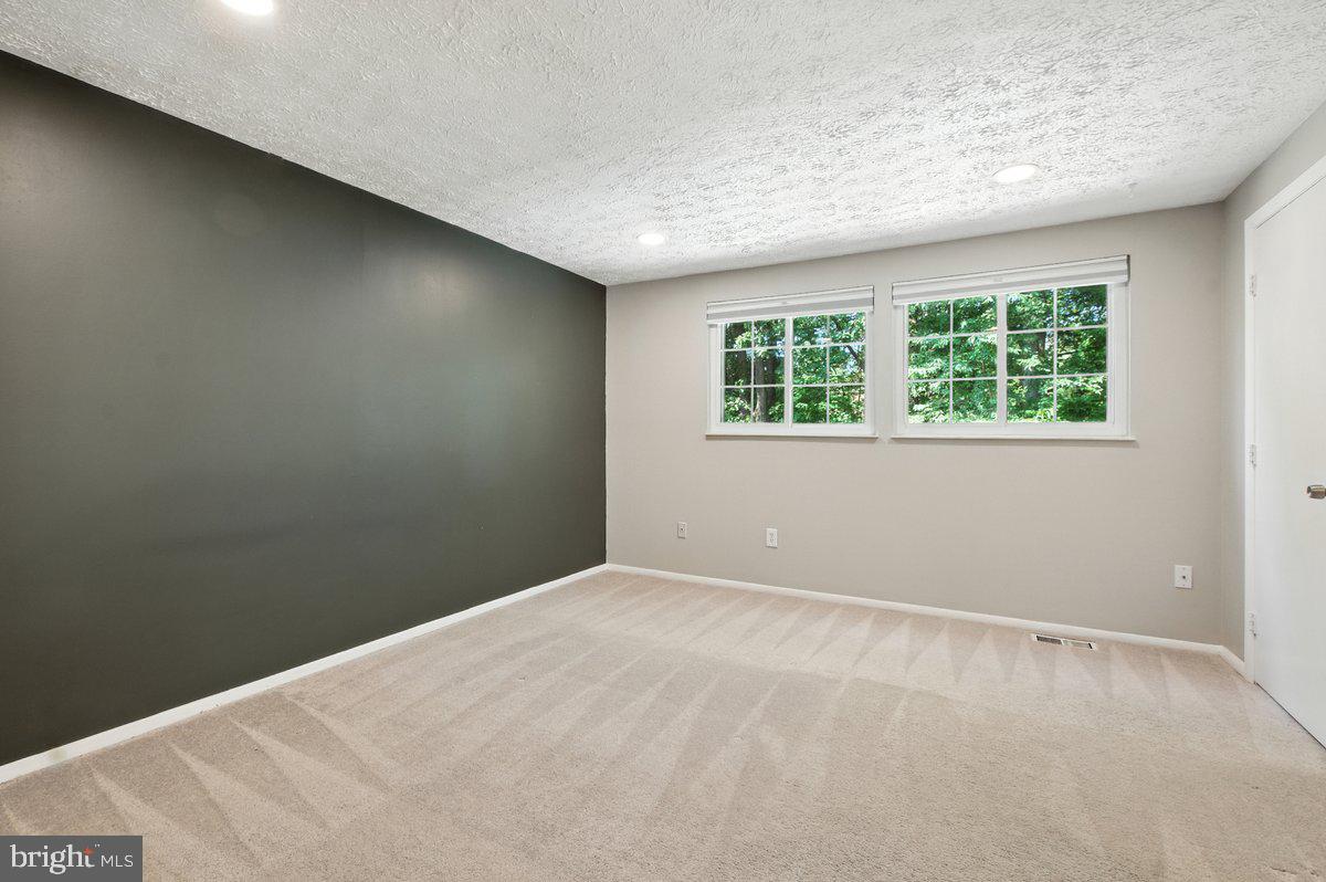 8015 Steeple Chase Court Springfield, VA 22153 - Photo 14 of 35