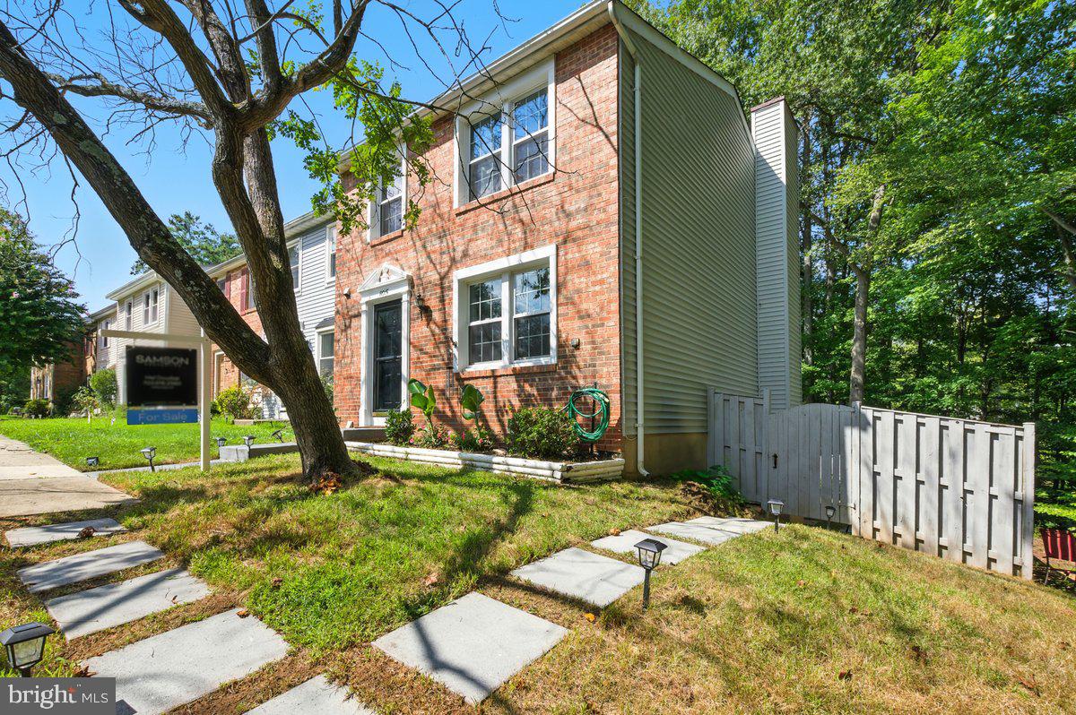 8015 Steeple Chase Court Springfield, VA 22153 - Photo 2 of 35
