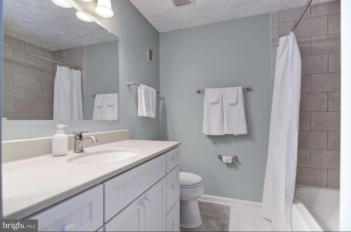 8015 Steeple Chase Court Springfield, VA 22153 - Photo 21 of 35