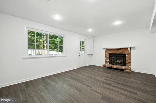 $565,000 | 8015 Steeple Chase Court, Springfield, VA 22153