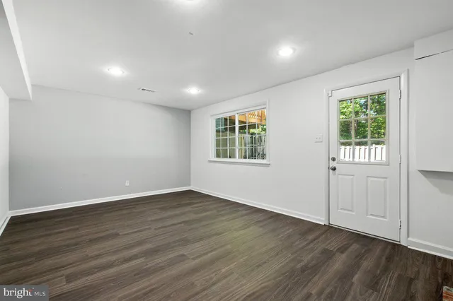 $565,000 | 8015 Steeple Chase Court, Springfield, VA 22153