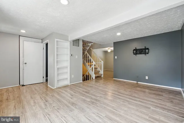 $565,000 | 8015 Steeple Chase Court, Springfield, VA 22153