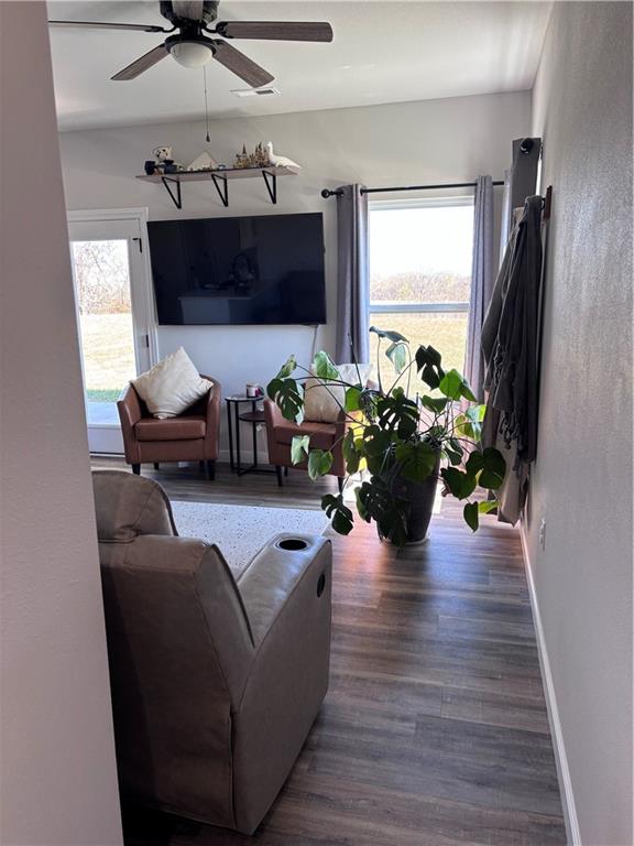 367 Southeast B Se 70th Road Warrensburg, MO 64093 - Photo 2 of 26