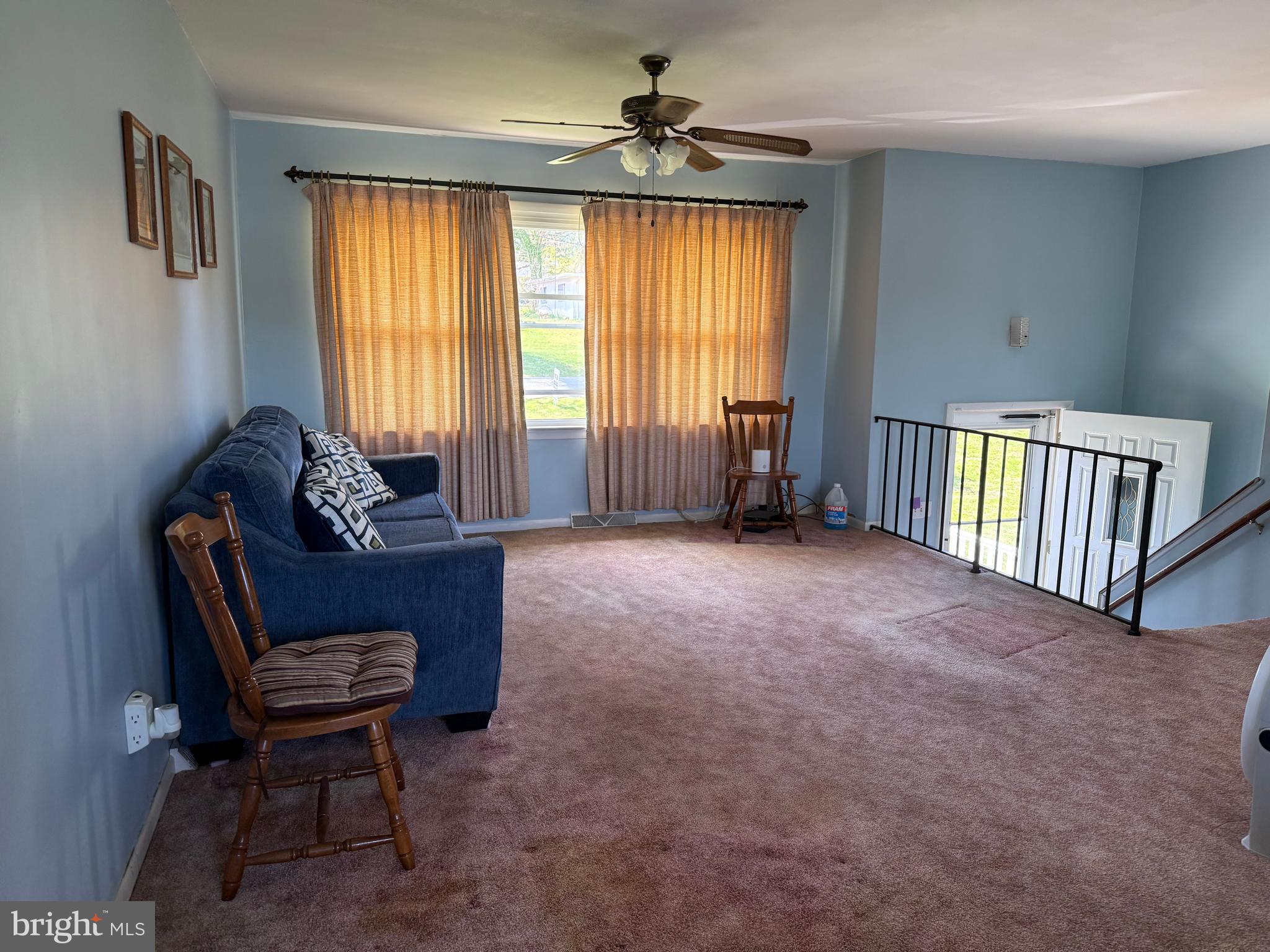 127 Stave Mill Road Bridgeton, NJ 08302 - Photo 8 of 28 a living room with furniture and a window