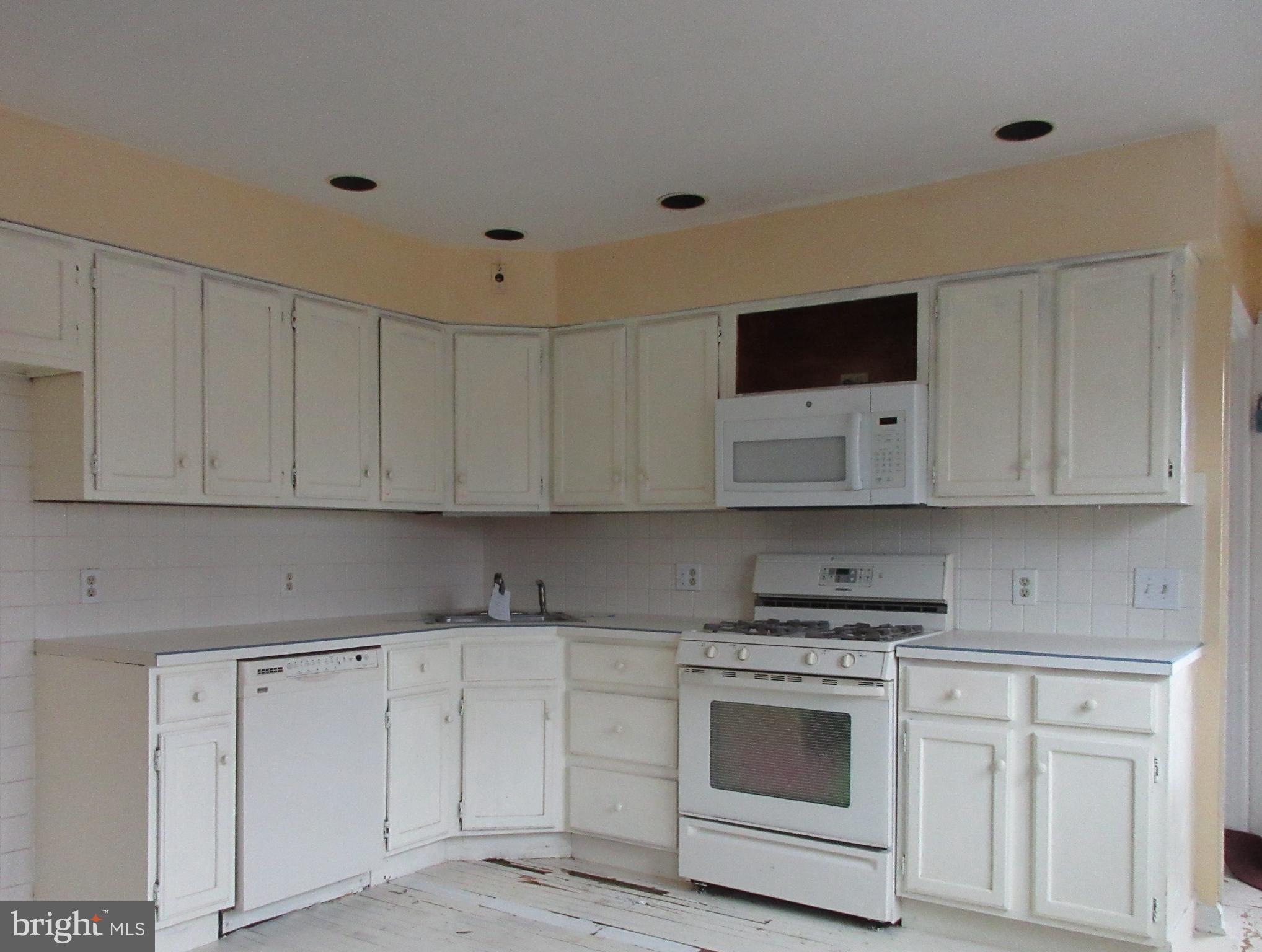 279 New Road Churchville, PA 18966 - Photo 4 of 15 Kitchen