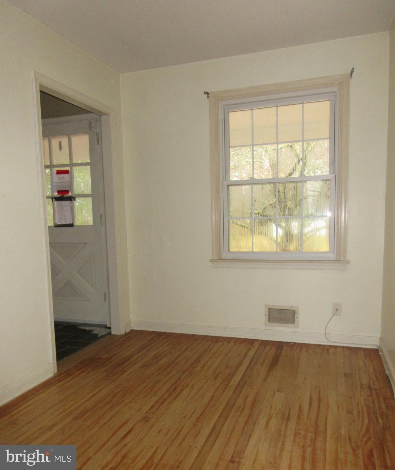 279 New Road Churchville, PA 18966 - Photo 5 of 15 Office / spare room